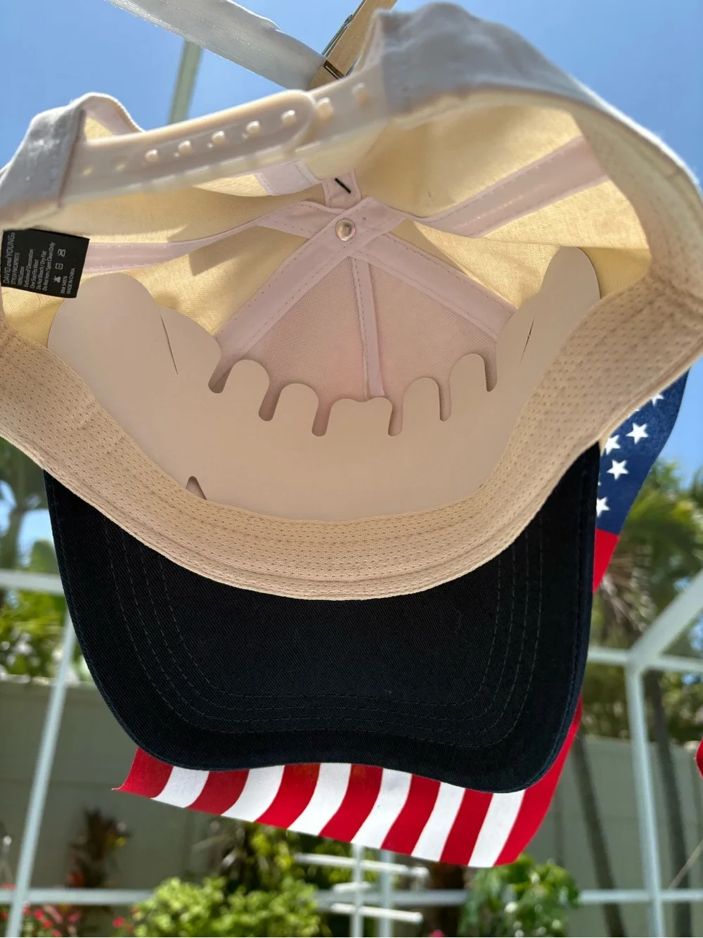 NWT!!!  USA American Honey Cream and Navy Trucker Hat!!! 🇺🇸🇺🇸🇺🇸❤️❤️❤️